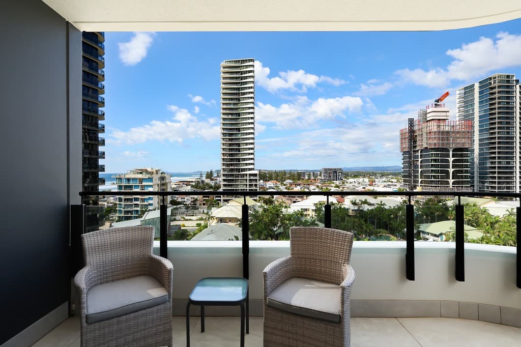 701/4-6 Alexandra Avenue, Mermaid Beach