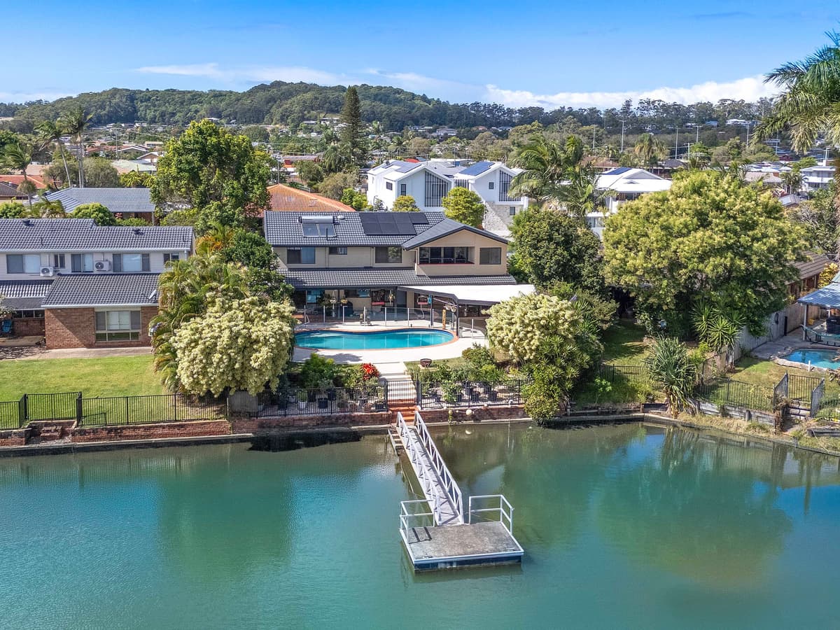 5 Headsail Court, Currumbin Waters