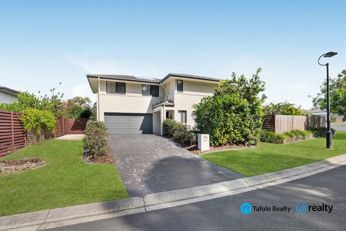 36 Azure Avenue, Redland Bay