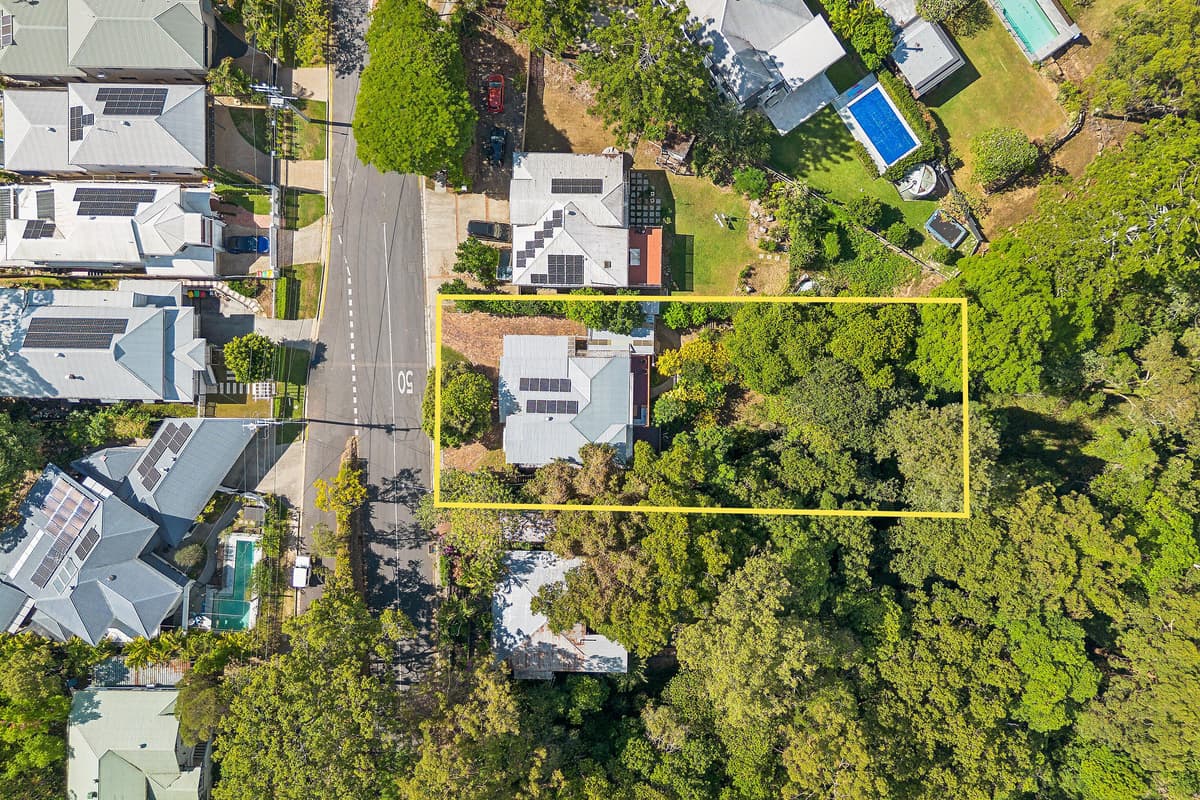 8 Isles Road, Indooroopilly