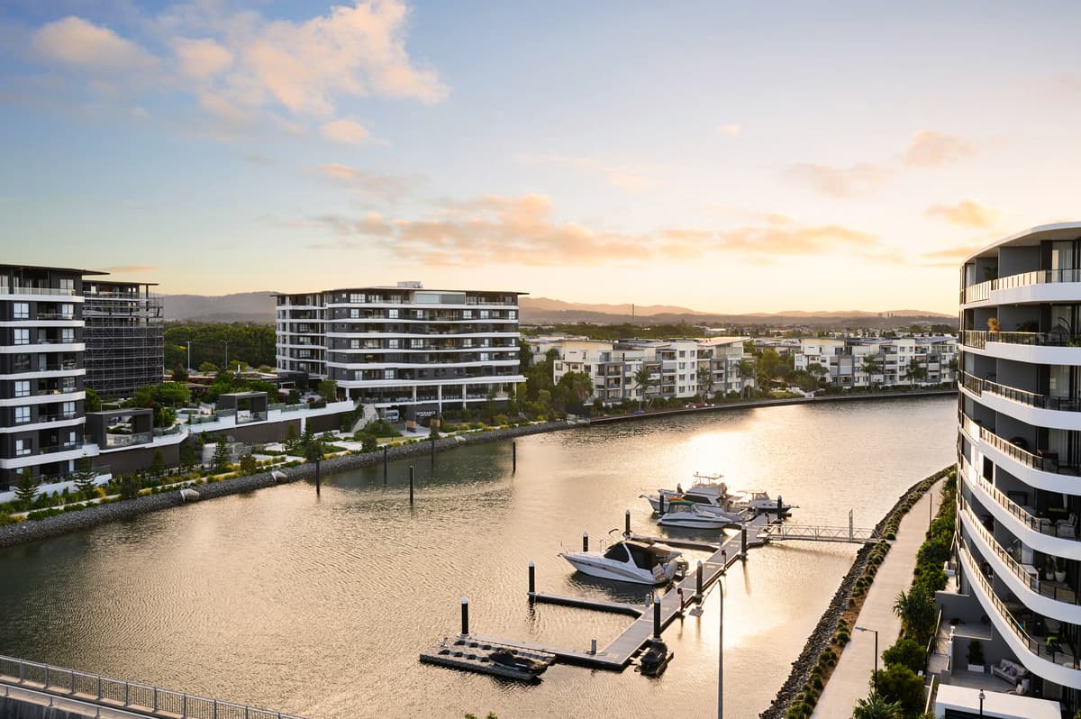 1707/1 Grant Avenue, Hope Island