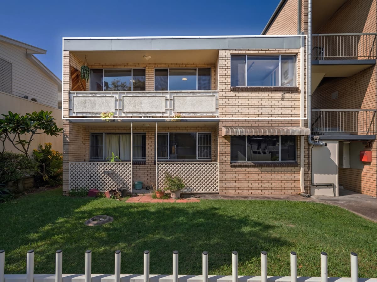 2/13 Buckland Road, Nundah