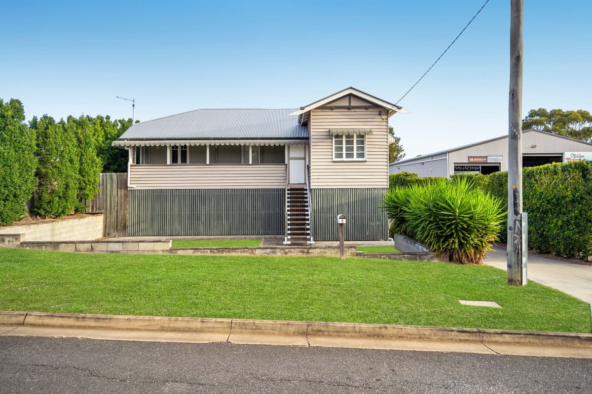 7 Railway Street, Kalbar