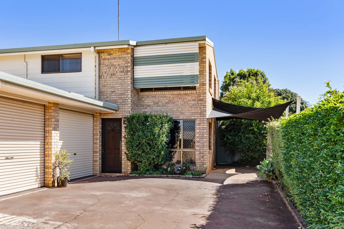 10/357 Margaret Street, Newtown