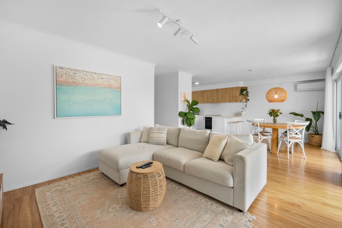 6/108-112 Petrel Avenue, Mermaid Beach