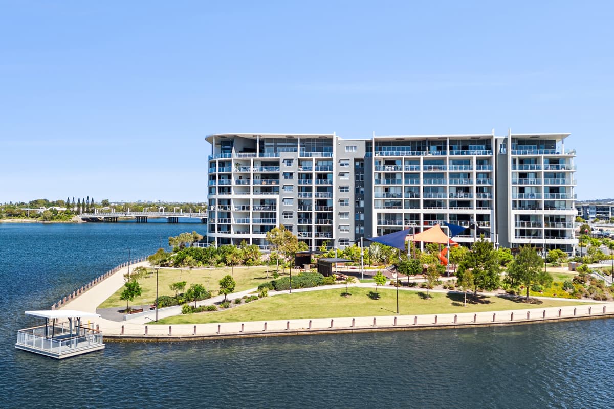 301/1 Waterside Retreat, Birtinya