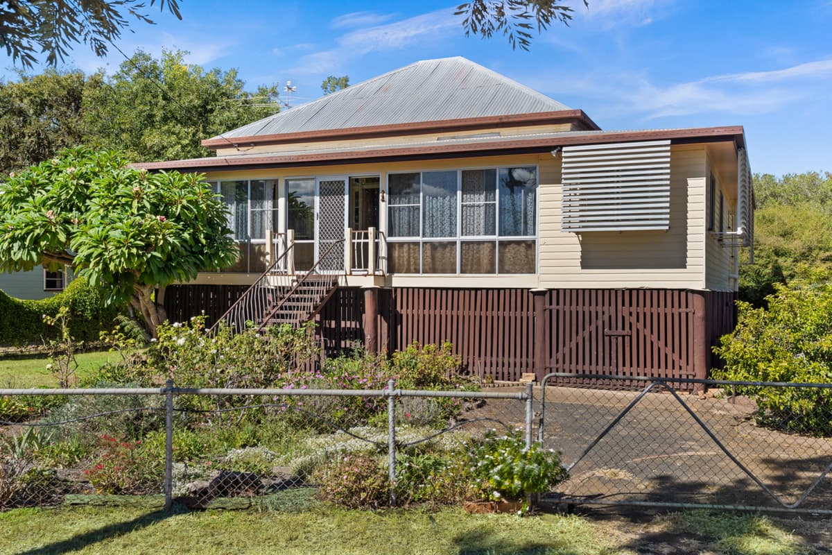 66 Hume Street, Pittsworth