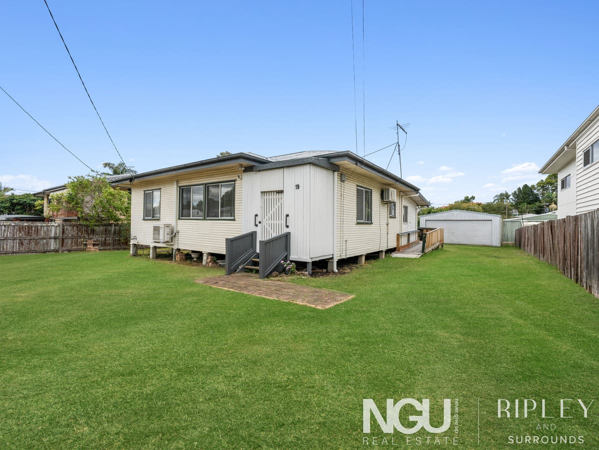 19 Wall Street, Bundamba