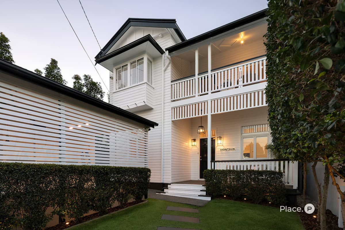 22 Wellstead Avenue, Coorparoo