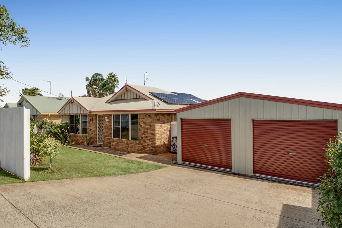 545 Greenwattle Street, Glenvale