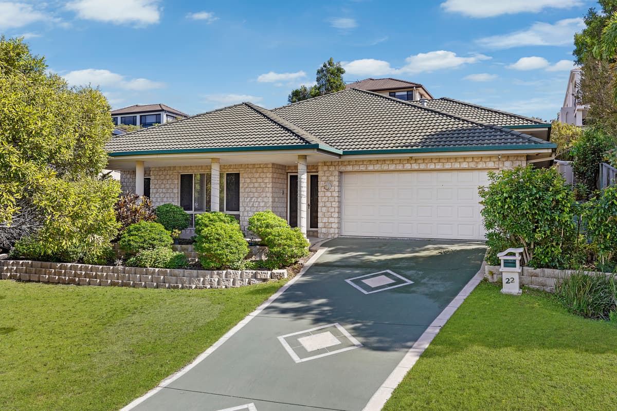 22 Mapleton Circuit, Varsity Lakes