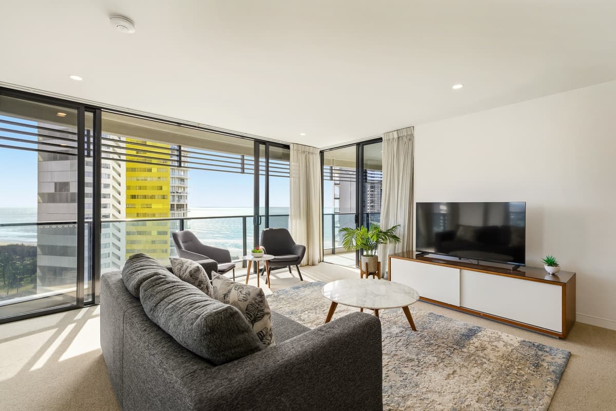 1902/1 Oracle Boulevard, Broadbeach