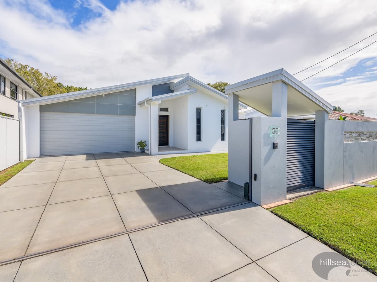 38 Deagon Drive, Runaway Bay