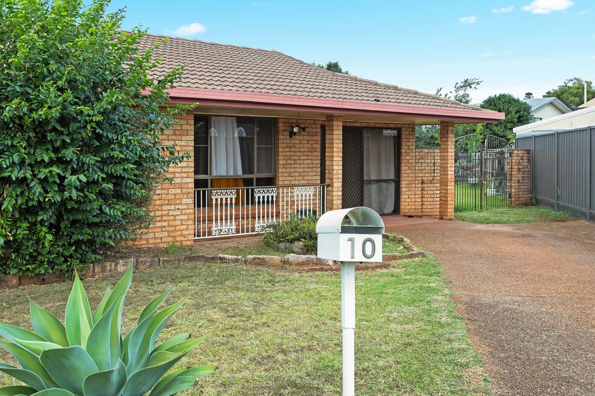 10 Gracene Court, Wilsonton Heights