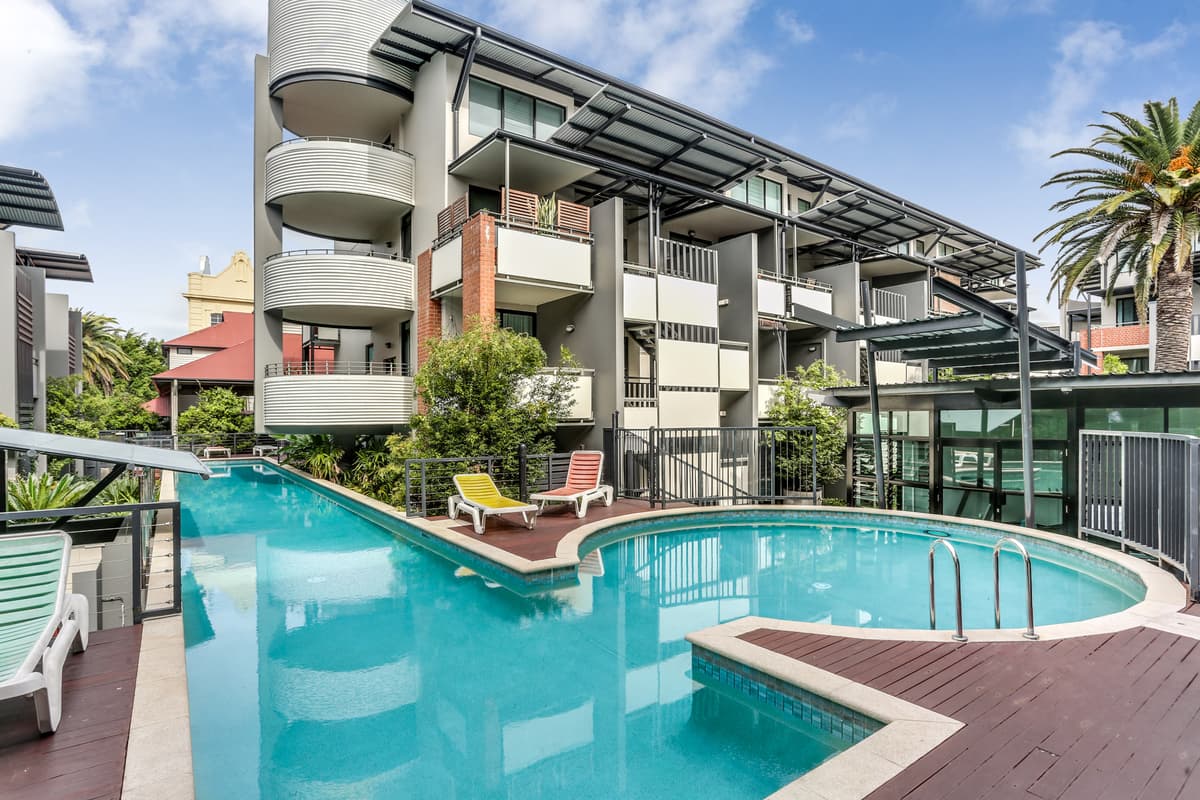 204/139 Commercial Road, Teneriffe