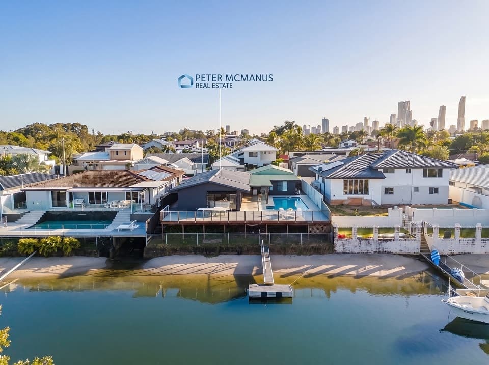 10 Pensacola Court, Broadbeach Waters