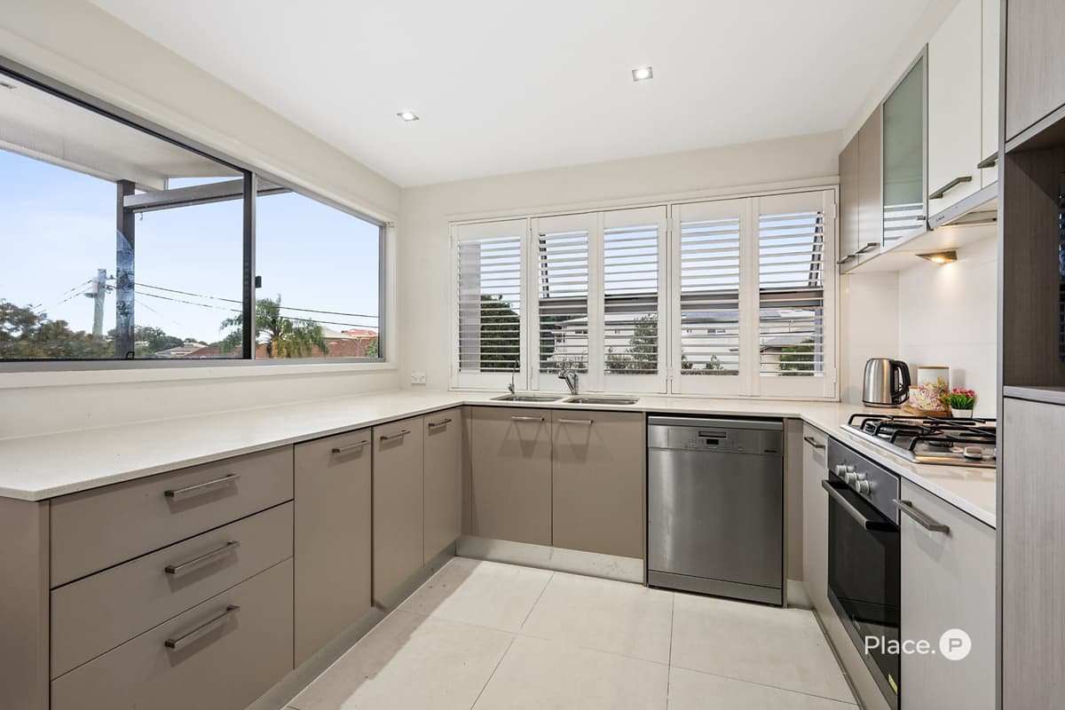 10 Ovey Street, Morningside