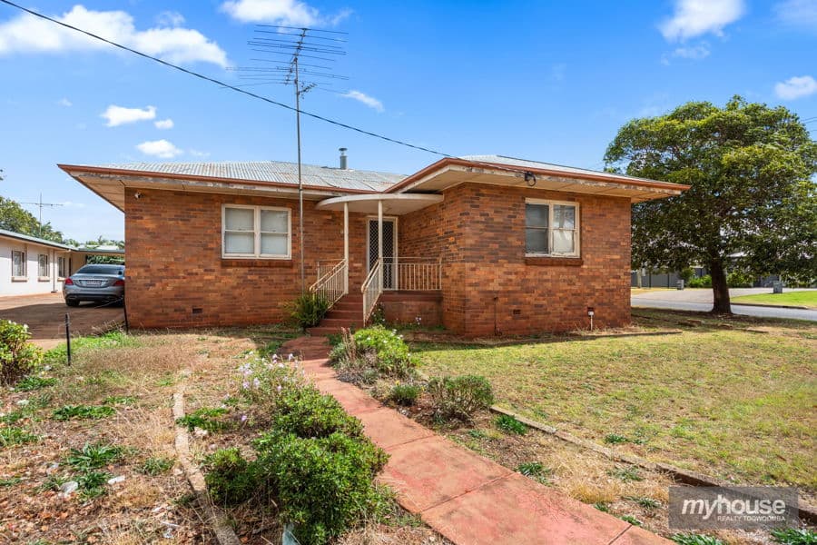 115 Anzac Avenue, Newtown
