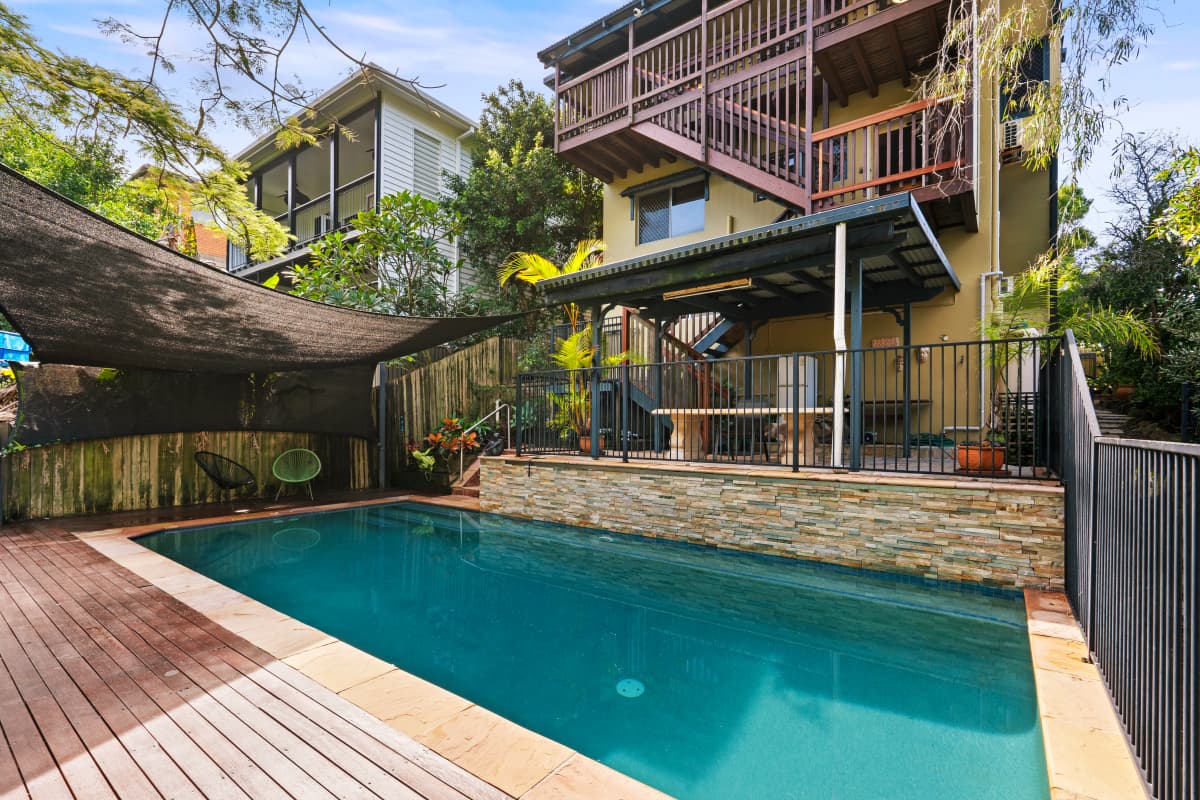12 Woodgee Street, Currumbin