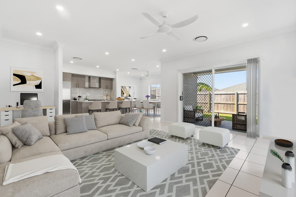 32 Bly Street, Logan Reserve