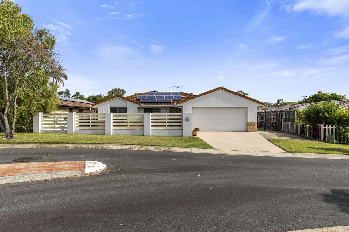 2 Eggleton Place, Wakerley