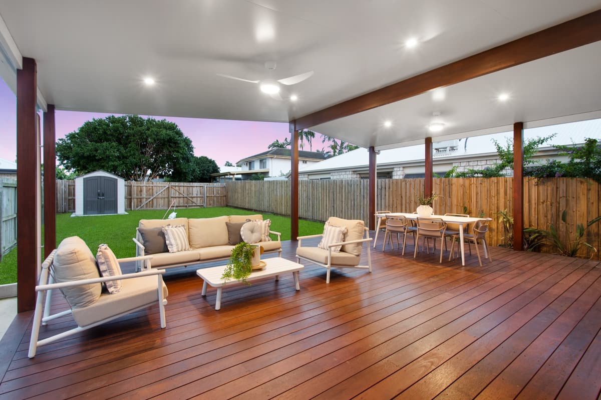 102 Scarborough Road, Redcliffe