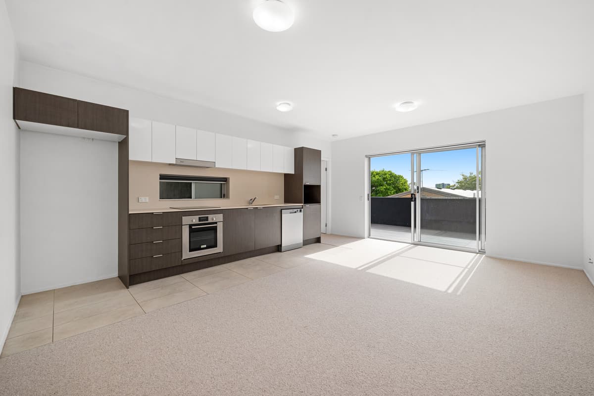 5/28 Chatsworth Road, Greenslopes