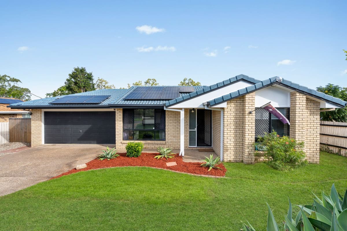 4 Riseborough Crescent, Crestmead