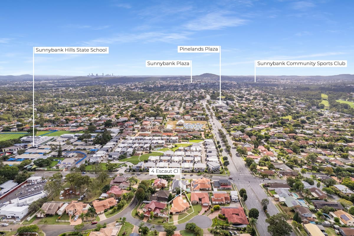 4 Escaut Close, Sunnybank Hills