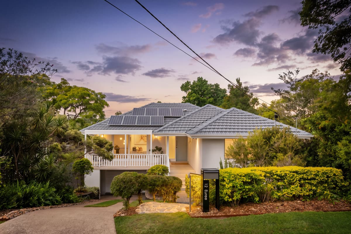 12 Euree Street, Kenmore