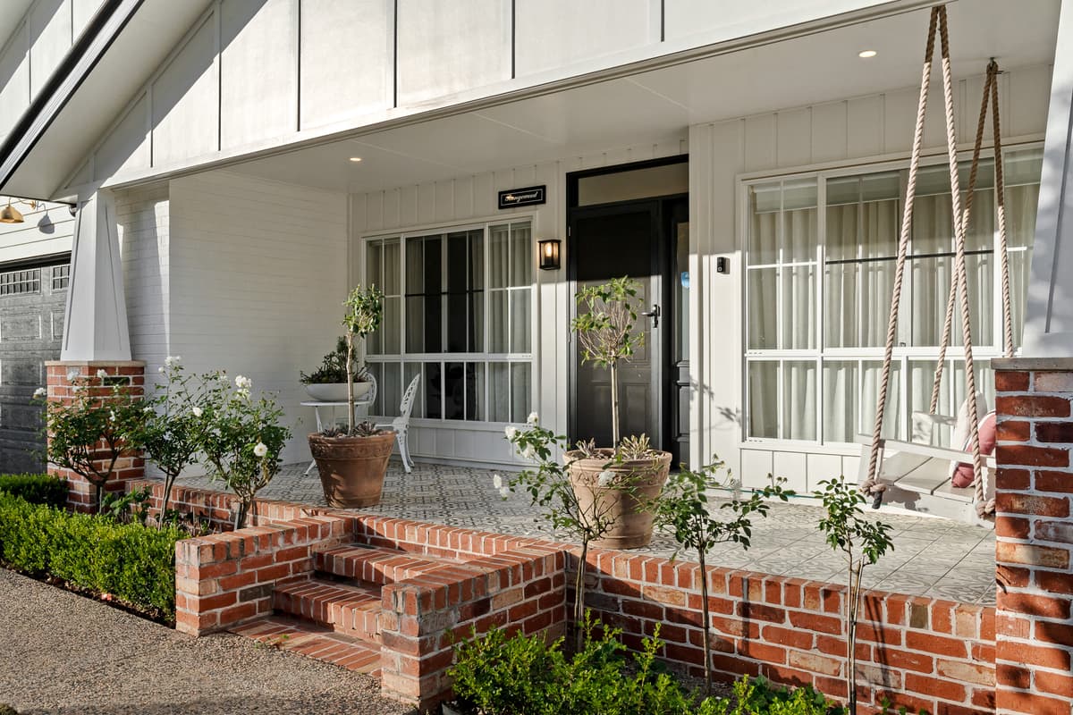68 East Street, Redwood