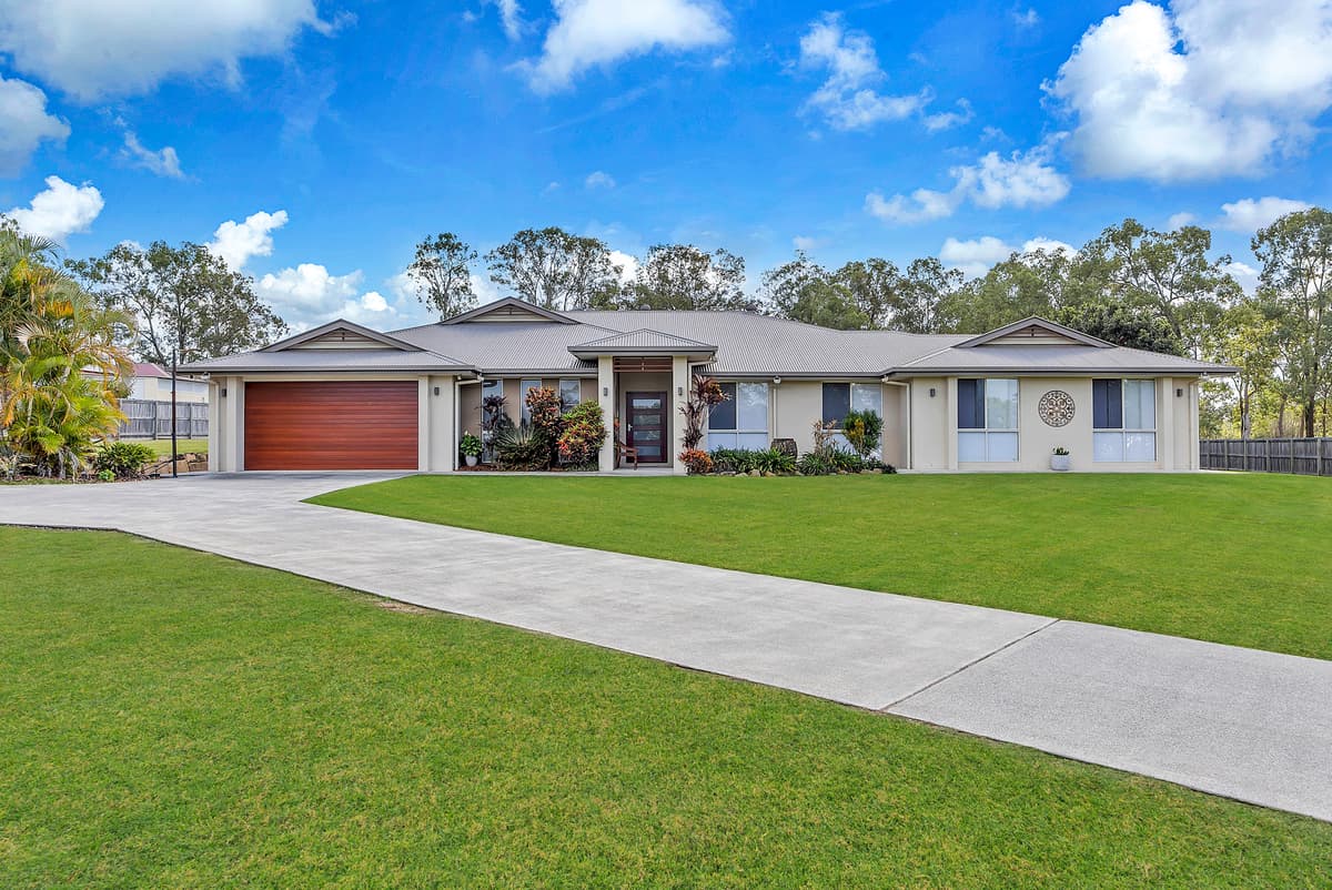 31 Edwinstowe Avenue, Forestdale