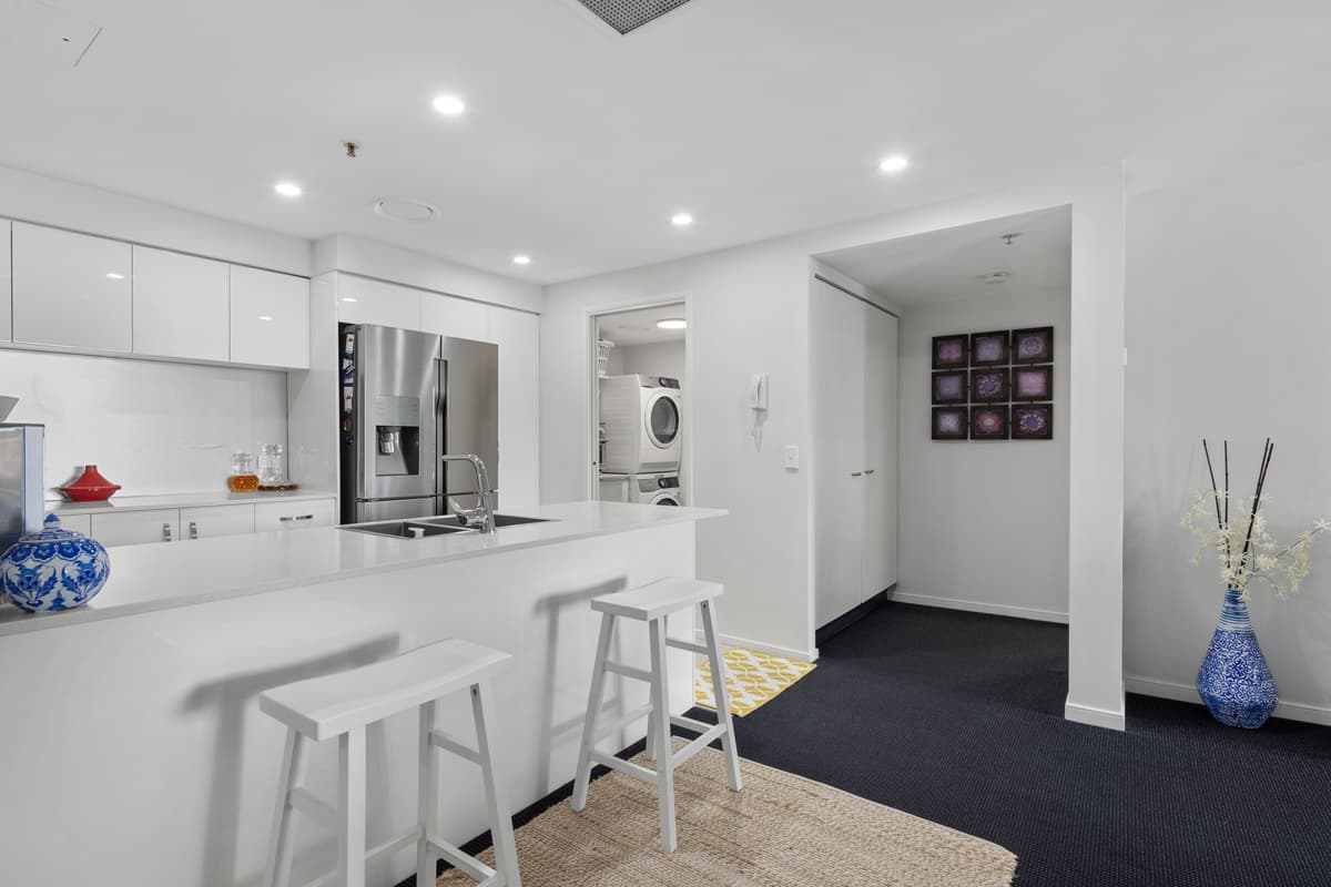 2029/23 Ferny Avenue, Surfers Paradise