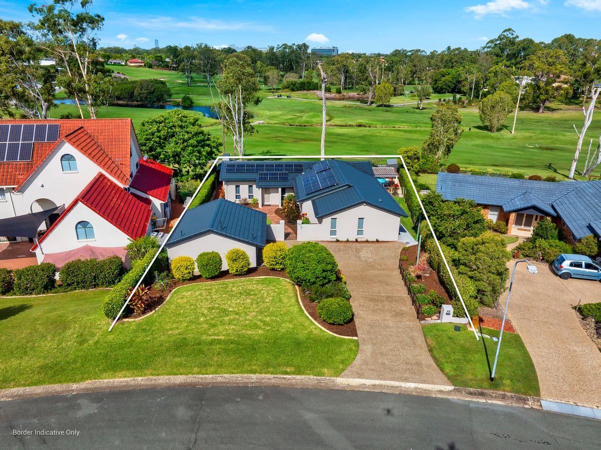 42 Peter Thomson Drive, Parkwood