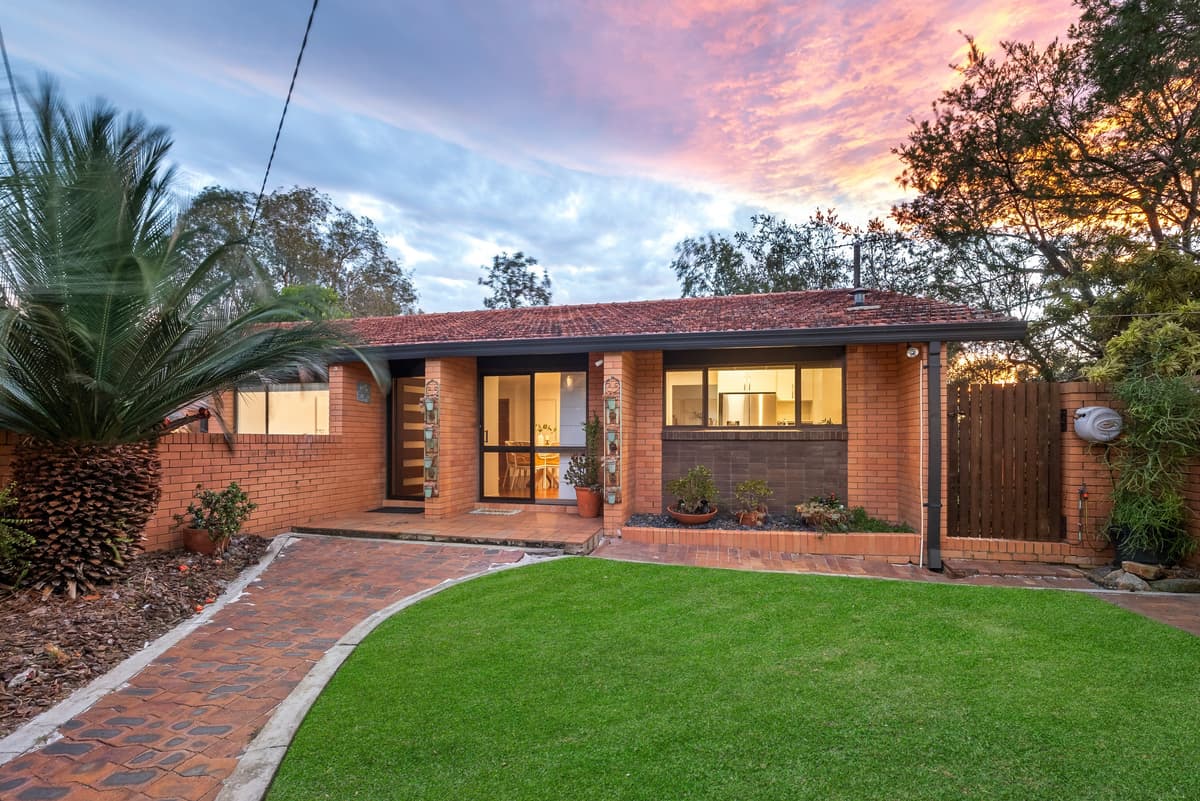 17 Arnell Street, Keperra