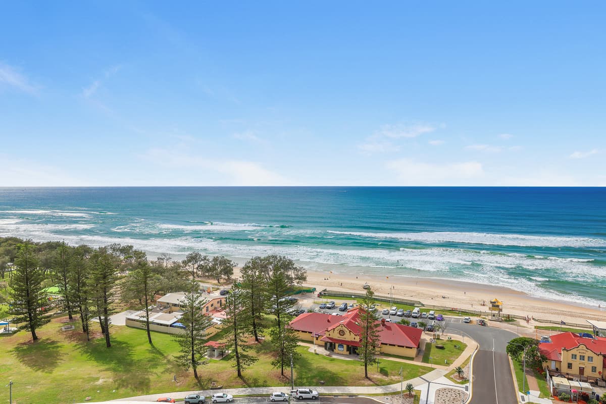 64/3 Cunningham Avenue, Main Beach