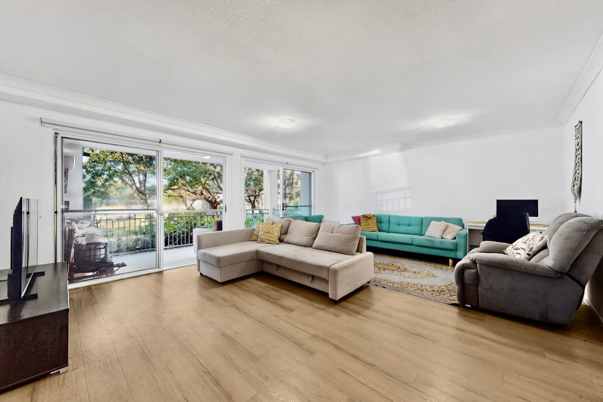 1003/33 Clark Street, Biggera Waters